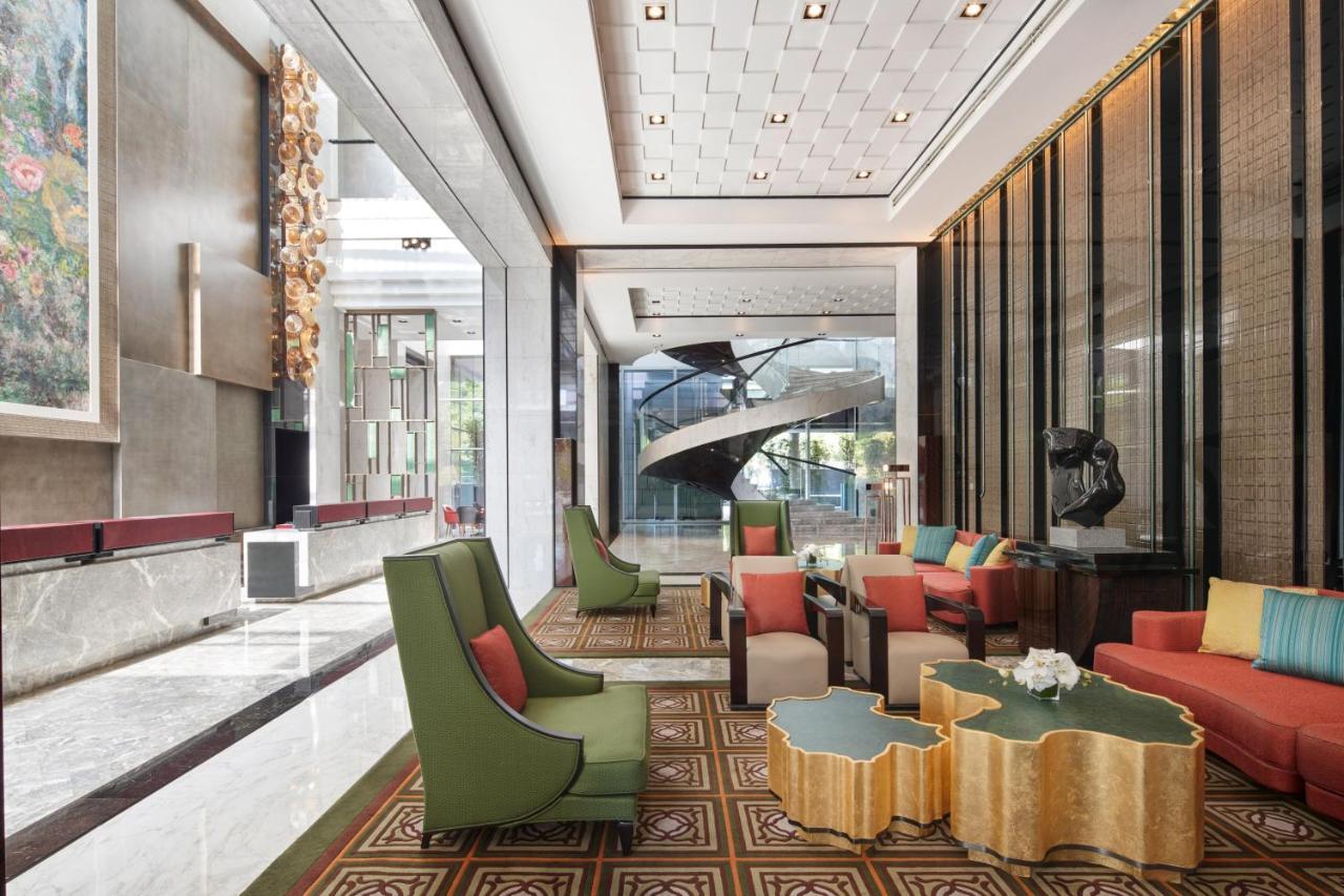Regent Pudong - Complimentary First Round Minibar Per - Including A Bottle Of Wine 5* Shanghai