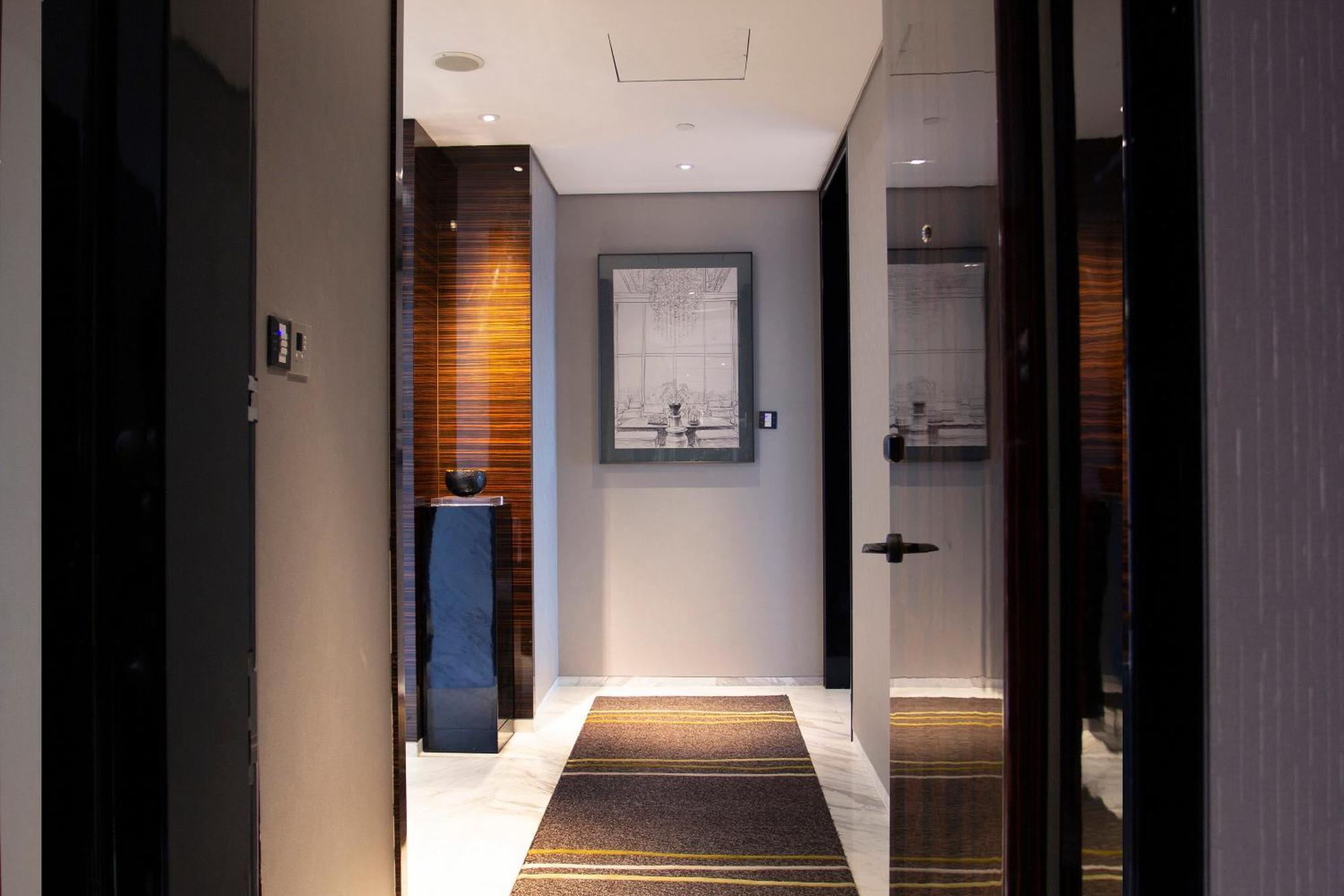 ホテル Regent Pudong - Complimentary First Round Minibar Per - Including A Bottle Of Wine